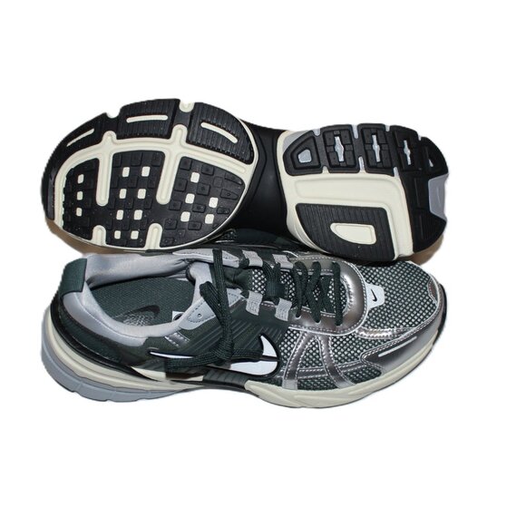 NIKE VINTAGE GREEN V2K RUNNING SNEAKERS US MEN 10/ US WOMEN 11.5/ UK 9/ EUR 42 main image 6